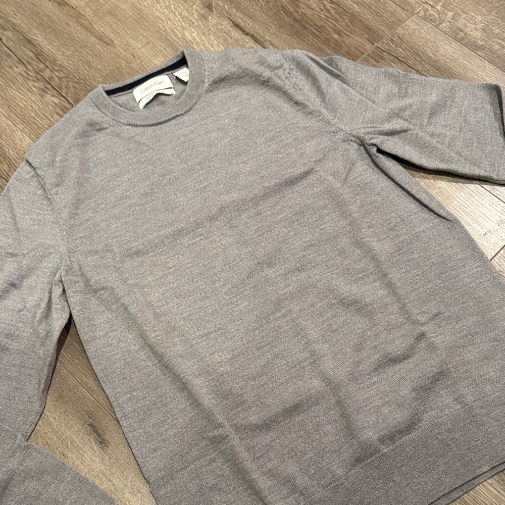 Calvin Klein Heather Gray Crewneck Sweater - Picture 5 of 6